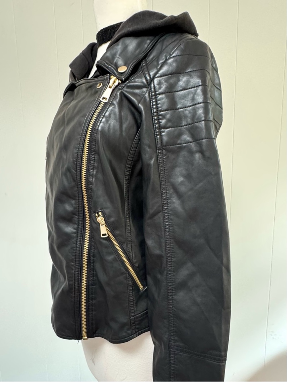 🔥Free People We The Free Harriett Black Vegan Leather Hooded Moto Jacket *Tear* - Picture 3 of 15